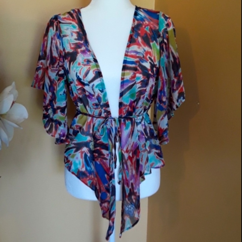 Belle du Jour Floral Sheer Lightweight Short Sleeves Open Cardigan Size XS.